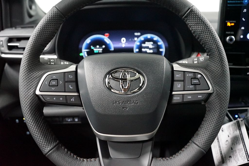 Thumbnail: 2026 Toyota Sienna - 12