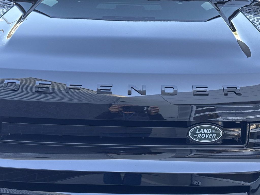 Certified Used 2023 Gray Land Rover X image 9