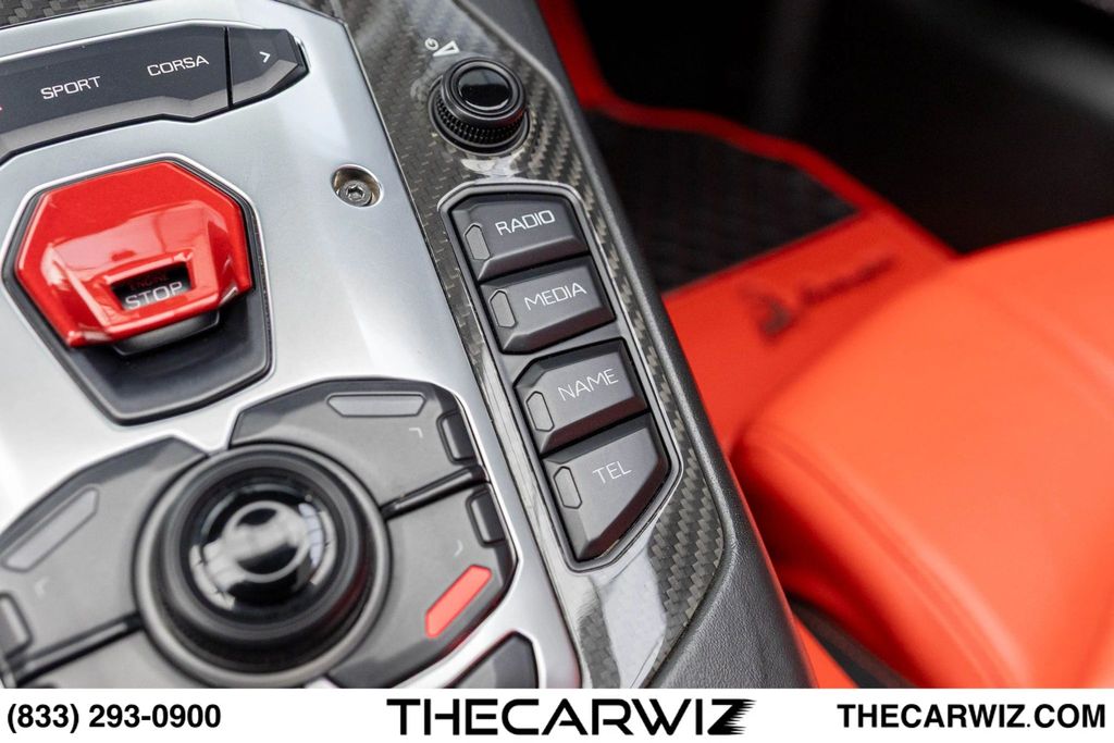 2017 Lamborghini Aventador Base - Photo 69