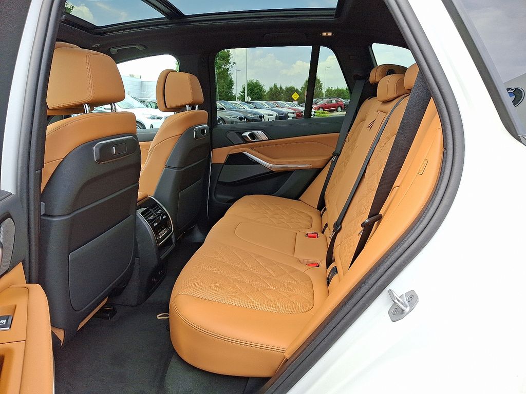 Thumbnail: 2026 BMW X5 - 5