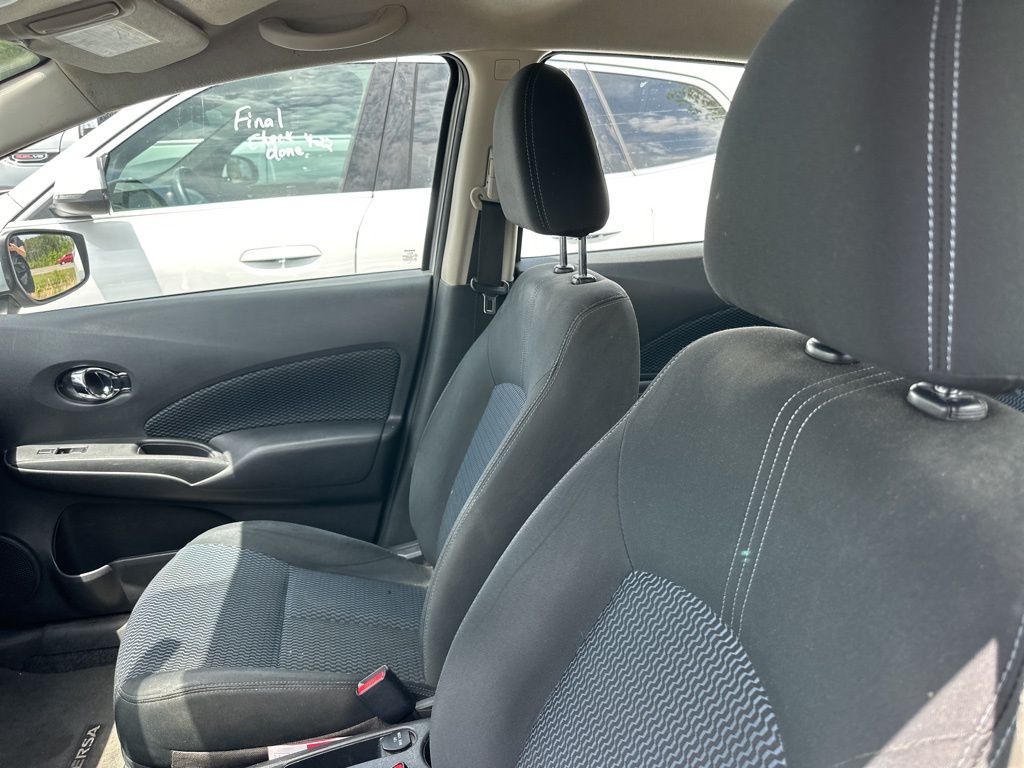 2019 Brilliant Silver Metallic Nissan Versa Note SV FWD Hatchback