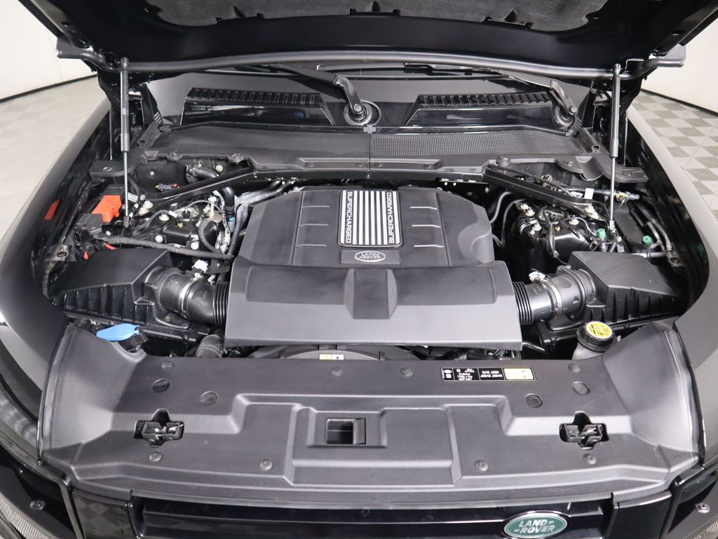 Thumbnail: 2025 Land Rover Defender - 31