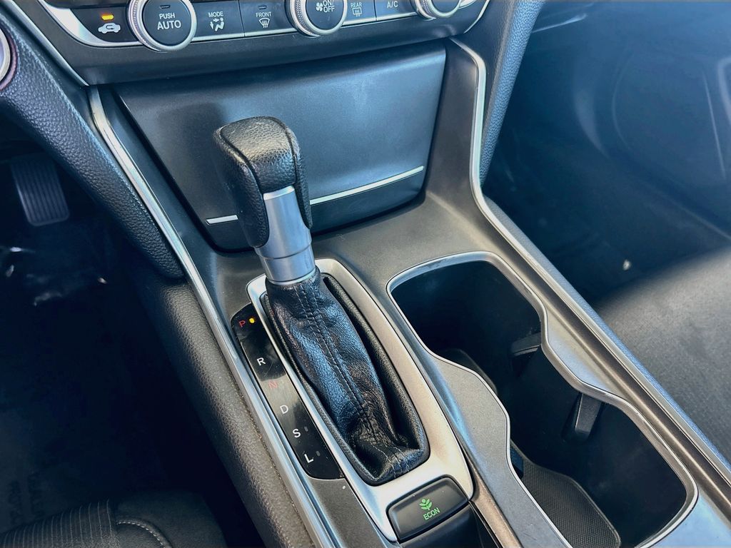 Thumbnail: 2018 Honda Accord - 16