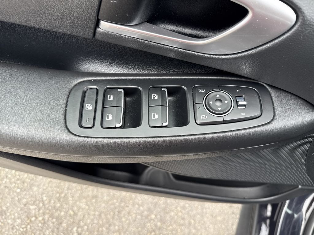 2023 Hyundai Sonata SE - 10
