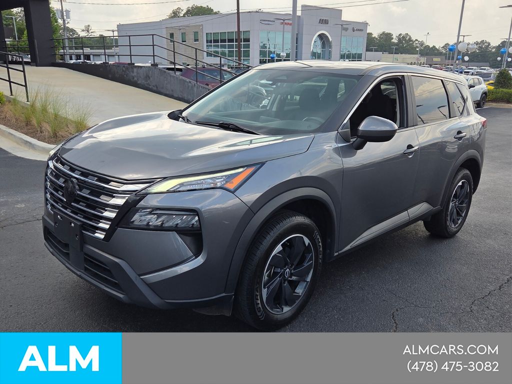 Used 2024 Gray Nissan SV image 3