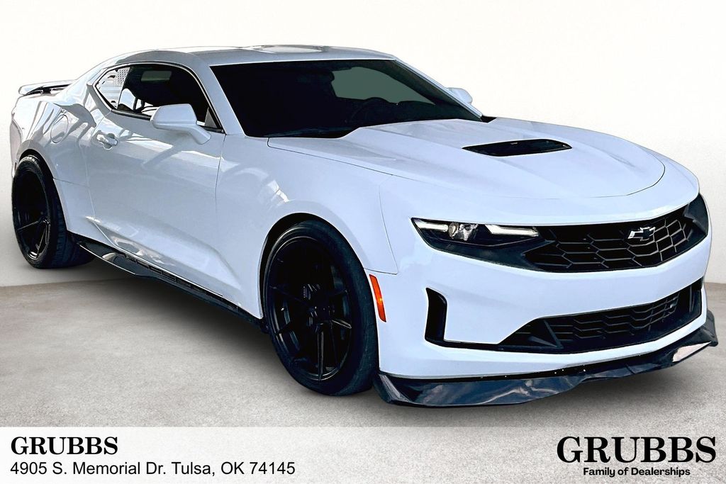 Summit White 2023 Chevrolet Camaro Coupe Rear-Wheel Drive Automatic