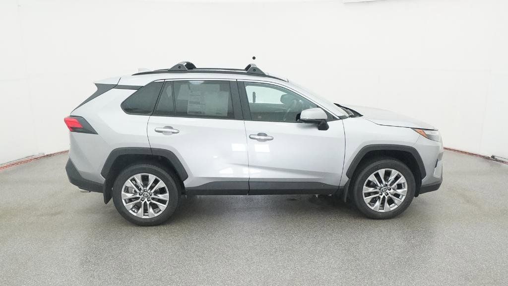 Thumbnail: 2025 Toyota RAV4 - 17