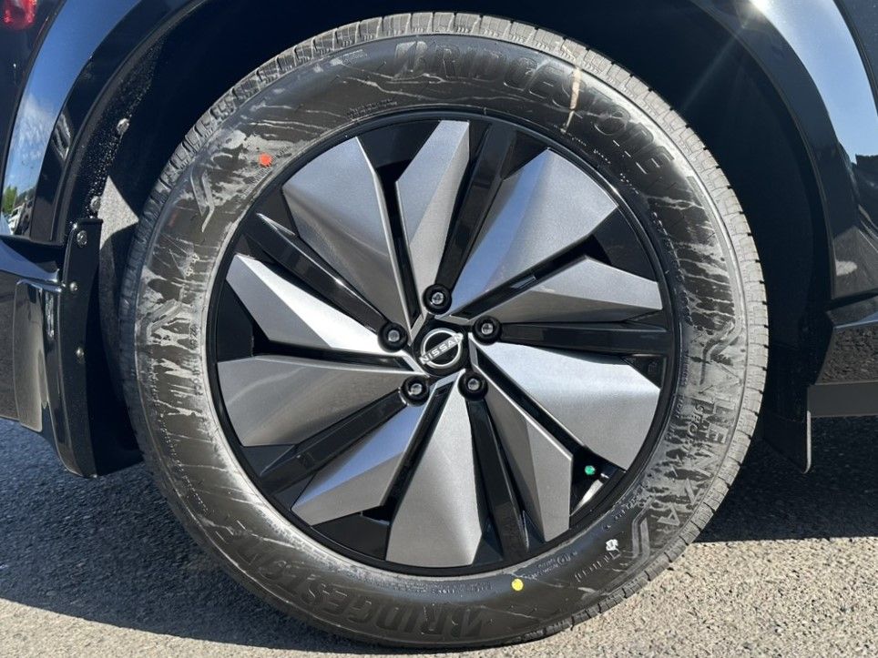 2025 Nissan Ariya PLATINUM+ e-4ORCE