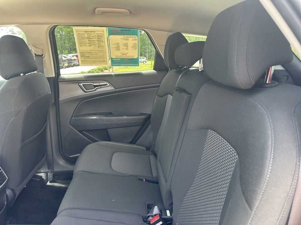 2023 Fusion Black Kia Sportage LX FWD SUV