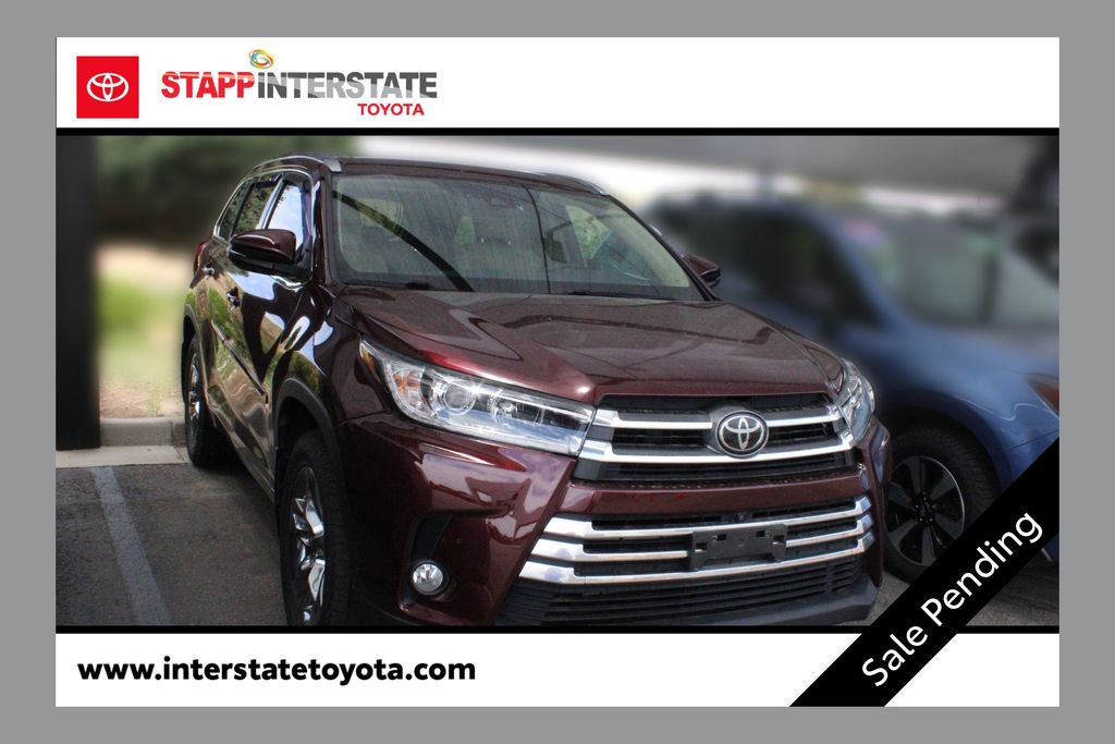 Ooh La La Rouge Mica 2017 Toyota Highlander SUV / Crossover All-Wheel Drive 8-Speed Automatic