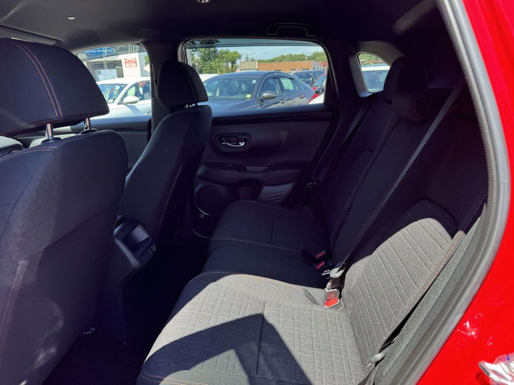Used 2025 Honda HR-V SUV