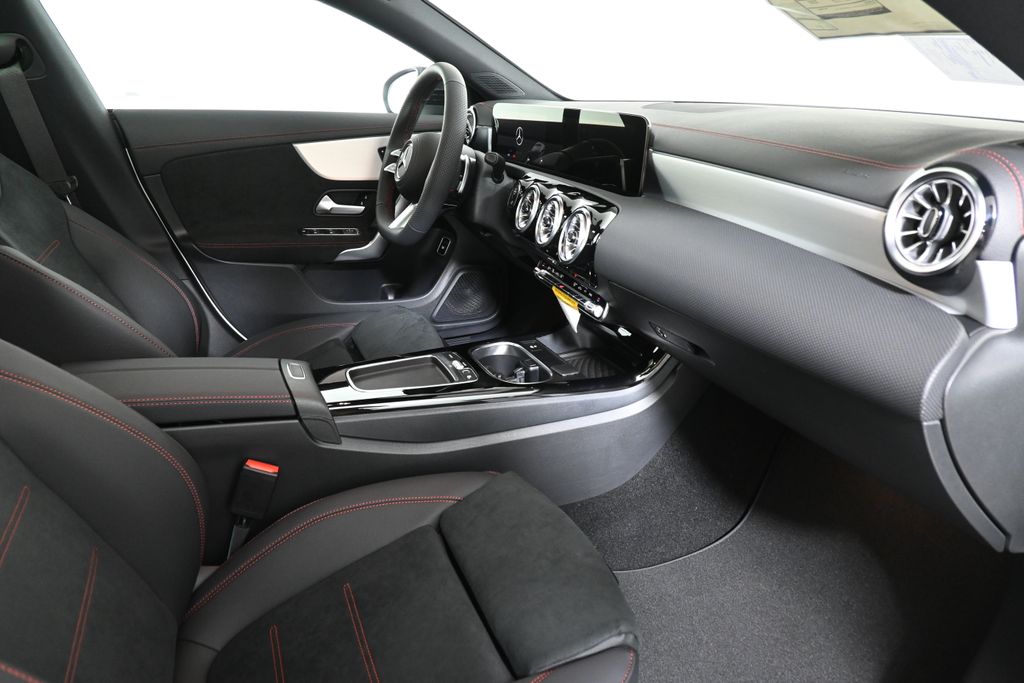 Thumbnail: 2026 Mercedes-Benz CLA - 21