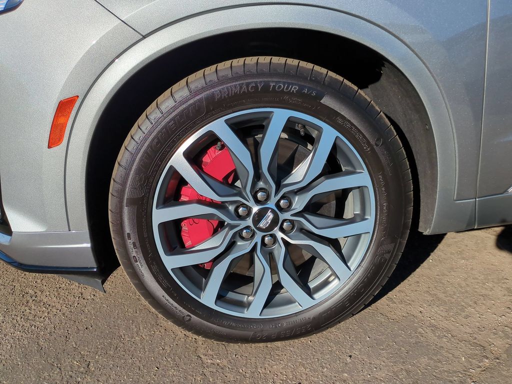 New 2024 Silver Cadillac Sport image 35