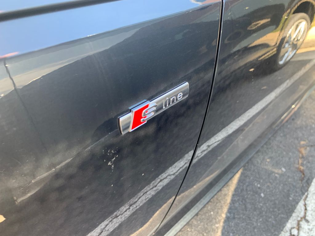 Thumbnail: 2018 Audi A4 - 4