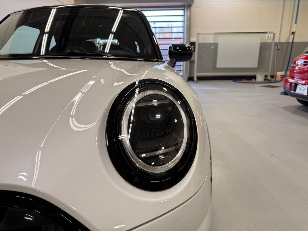 Thumbnail: 2026 MINI Cooper - 9