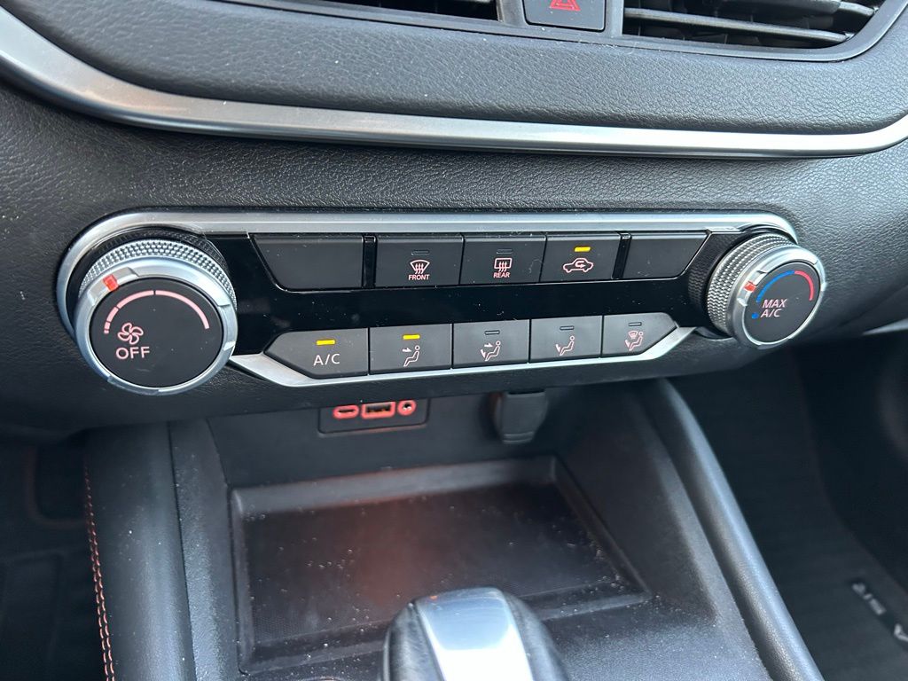 Thumbnail: 2020 Nissan Altima - 26