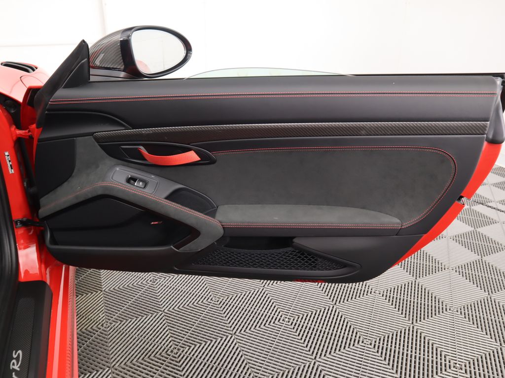 Thumbnail: 2025 Porsche  - 24