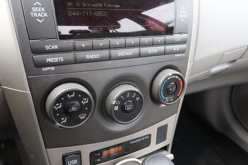 Thumbnail: 2011 Toyota Corolla - 21