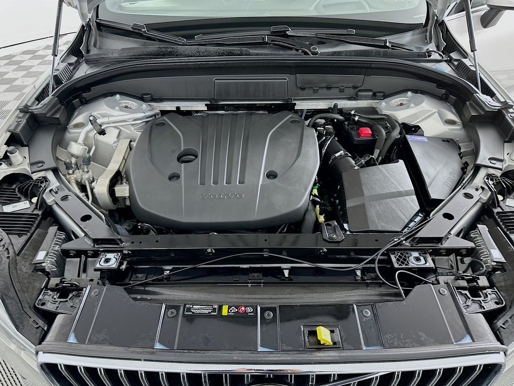 2022 Volvo XC60 B5 Inscription 30