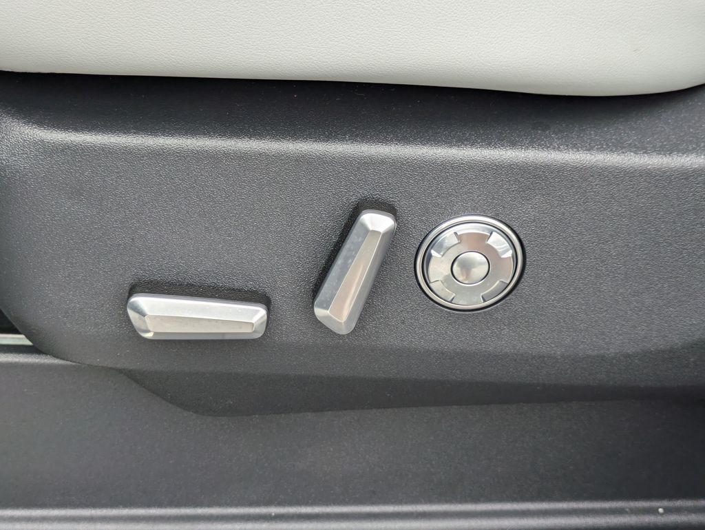 2026 Lincoln Navigator Black Label L