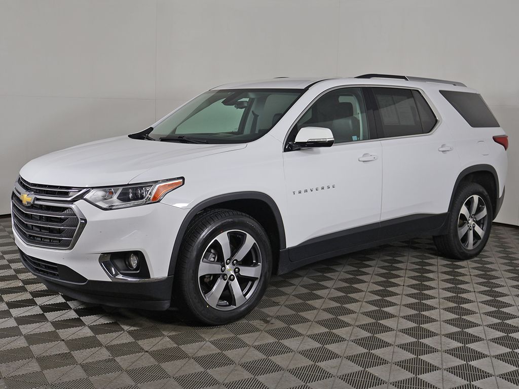 Used 2018 White Chevrolet 3LT image 9