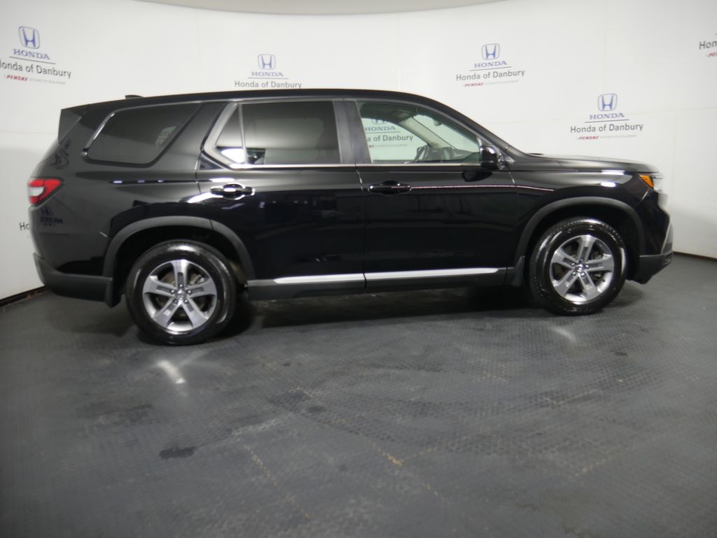 Thumbnail: 2023 Honda Pilot - 3