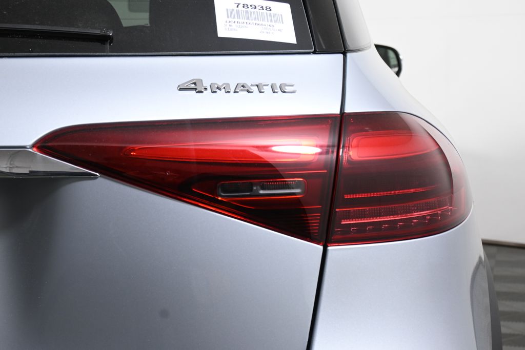 Thumbnail: 2026 Mercedes-Benz GLE - 11