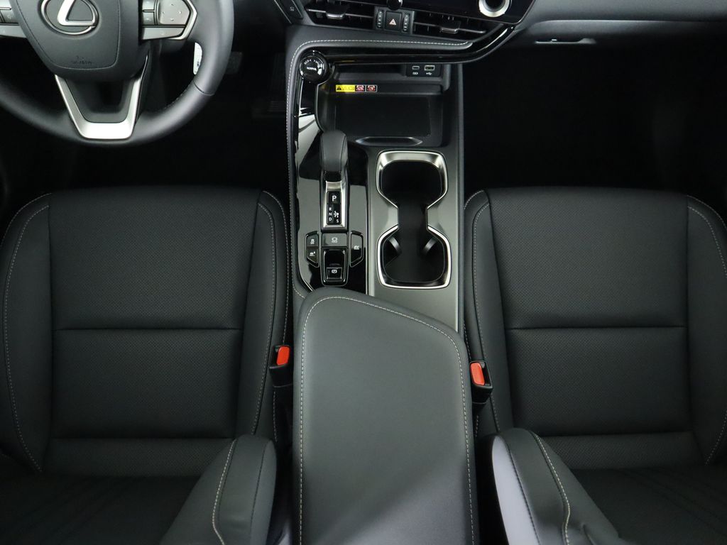 2025 Lexus NX Hybrid 350h Premium 16