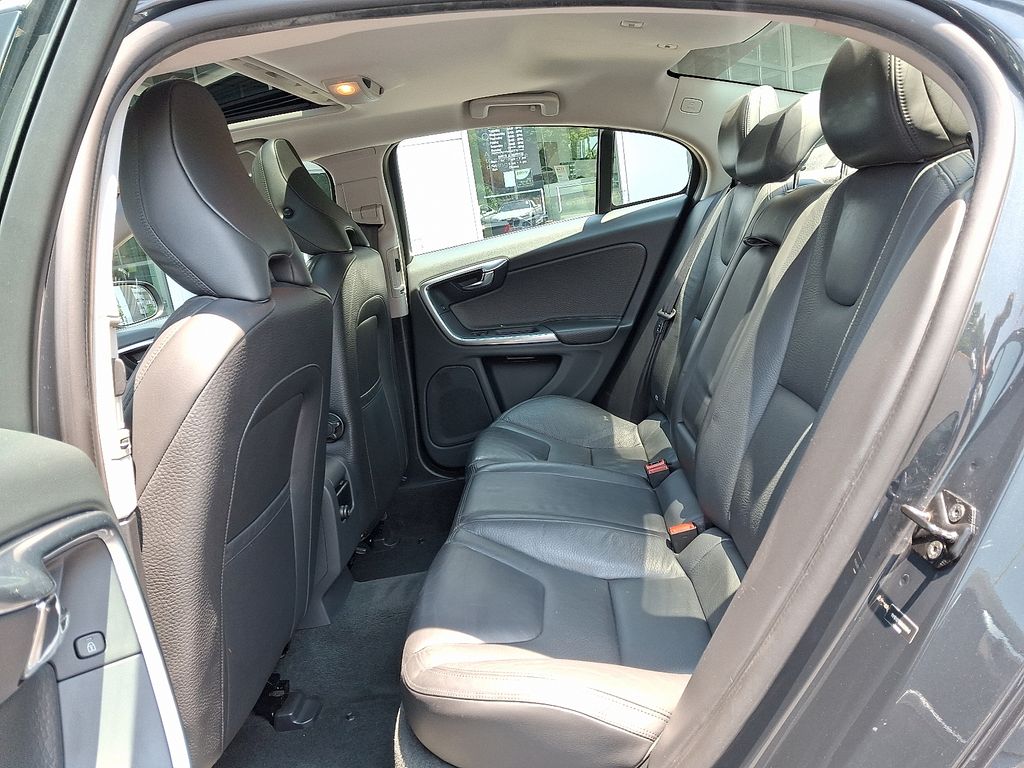 Thumbnail: 2013 Volvo S60 - 11