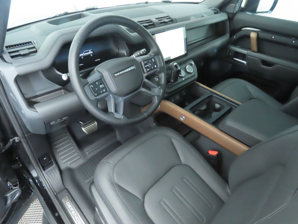 2024 Land Rover Defender 110 9