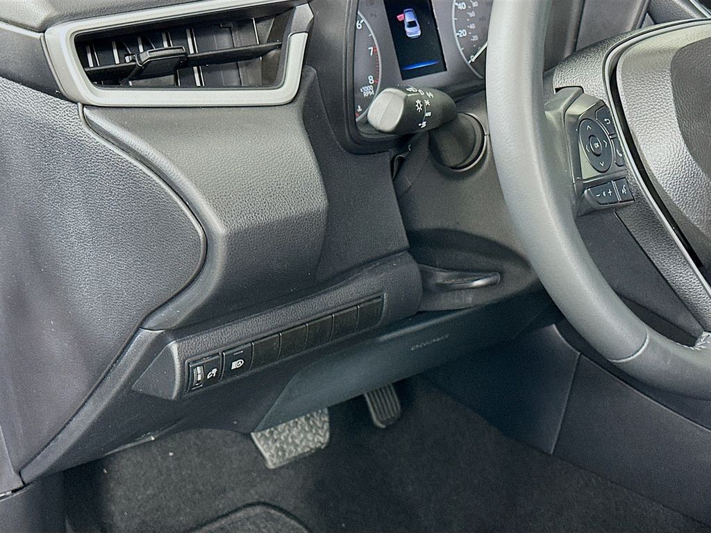 Thumbnail: 2025 Toyota Corolla - 10