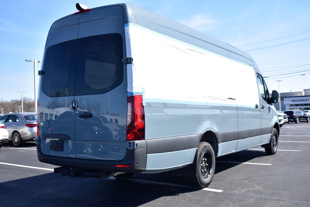 2024 Mercedes-Benz Sprinter 3500 6