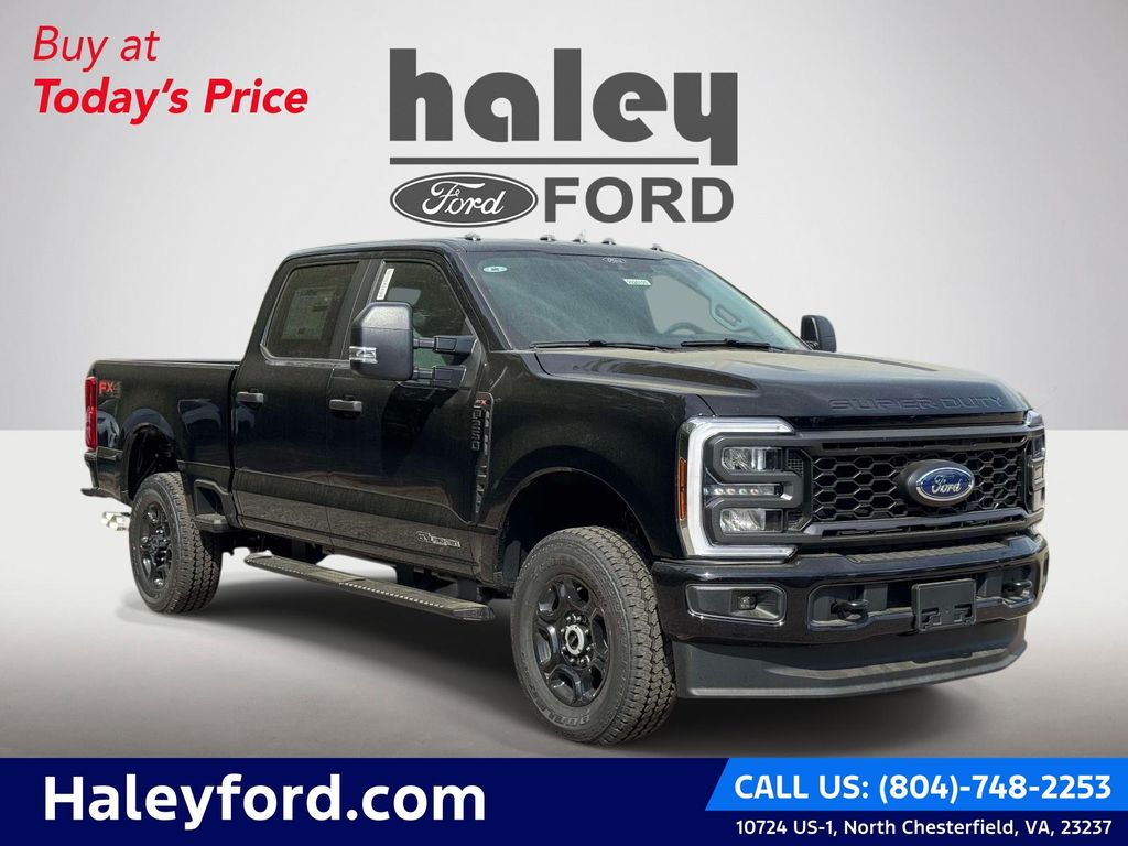 Agate Black Metallic 2026 Ford F-250 Super Duty Pickup Truck Four-Wheel Drive Automatic