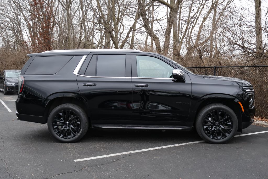 2025 Chevrolet Tahoe Premier 9