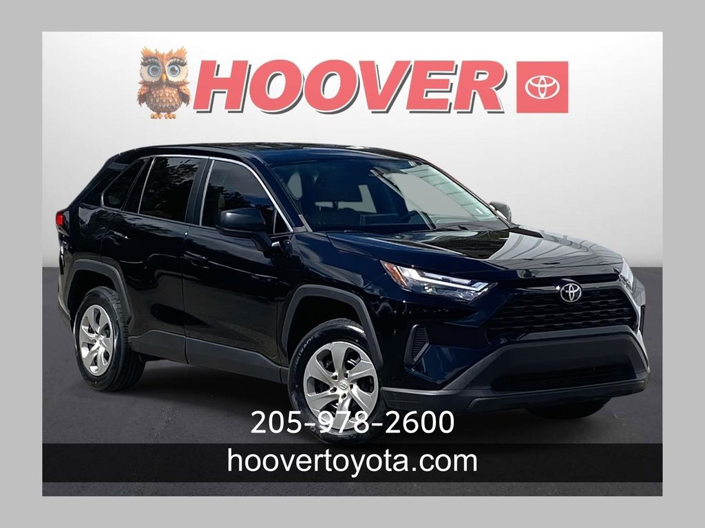 2023 Toyota RAV4 LE FWD
