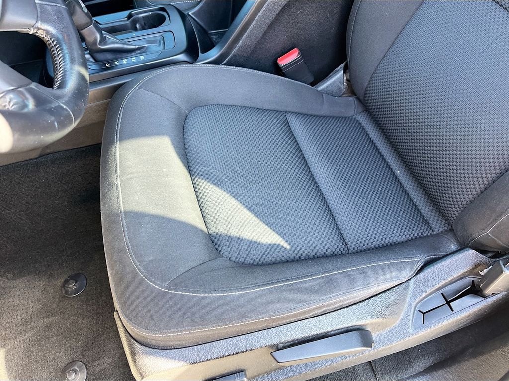 Used 2015 Black Chevrolet LT image 18