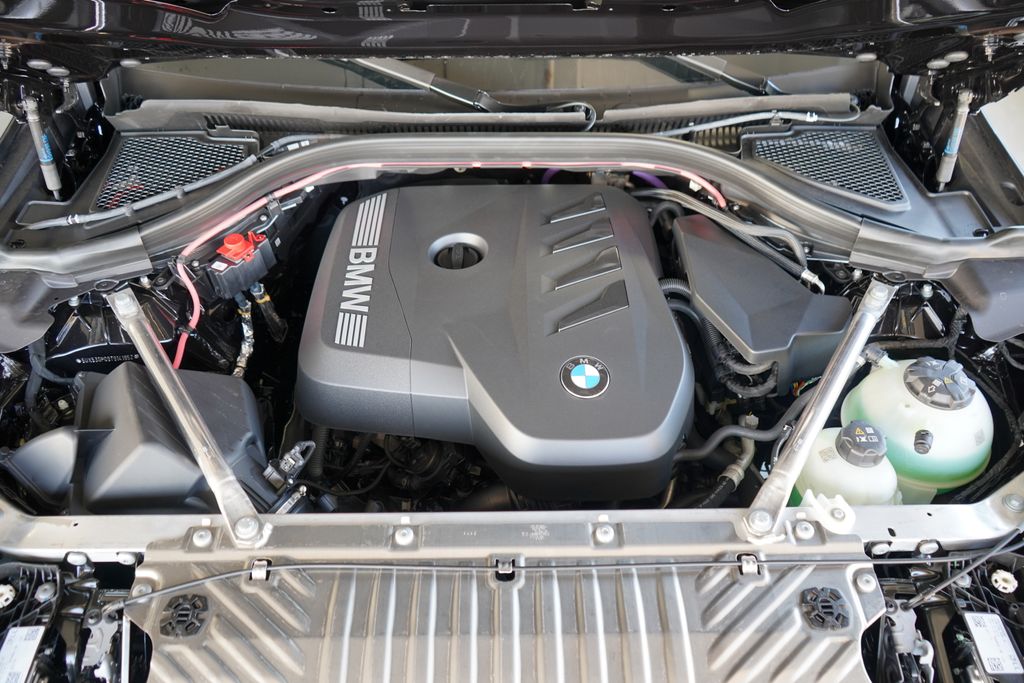 Thumbnail: 2026 BMW X3 - 21