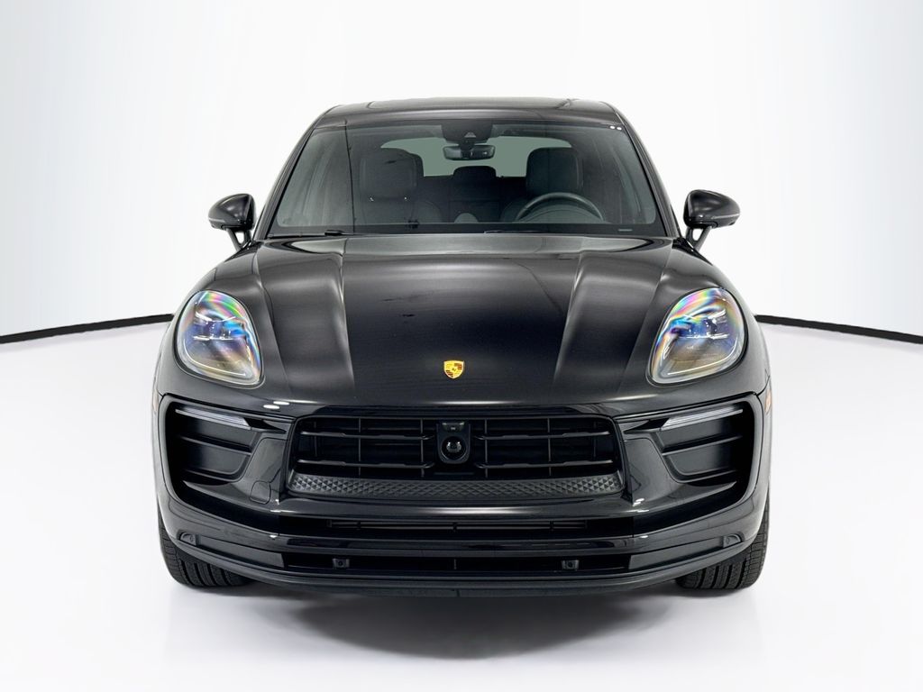 Thumbnail: 2025 Porsche Macan - 10