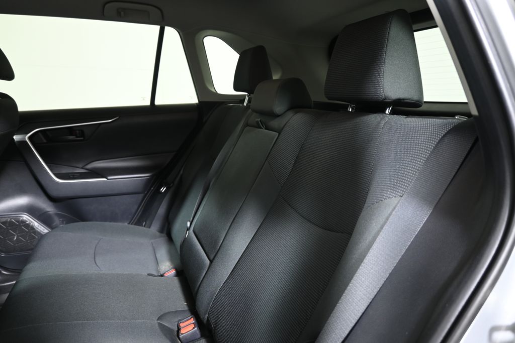 Thumbnail: 2019 Toyota RAV4 - 5