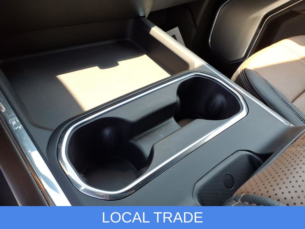 Used 2024 Black Chevrolet High Country image 9