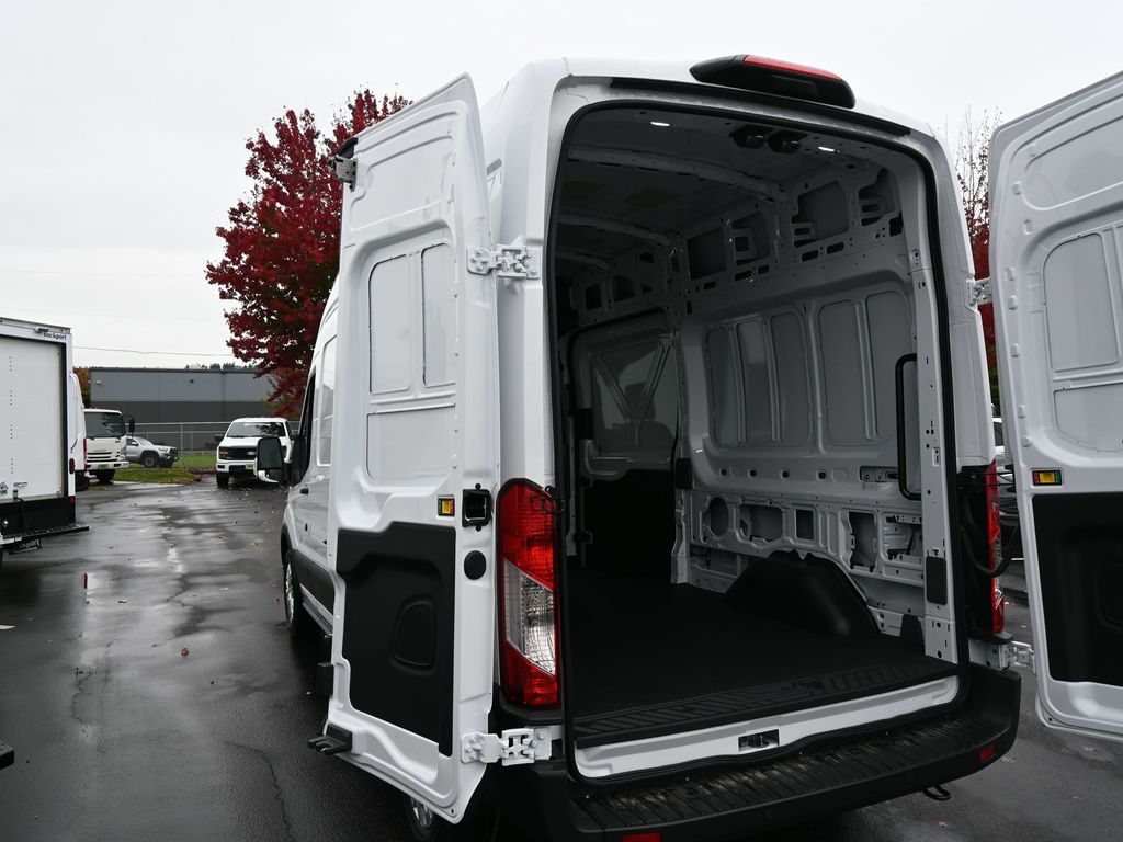 2024 Ford Transit 250