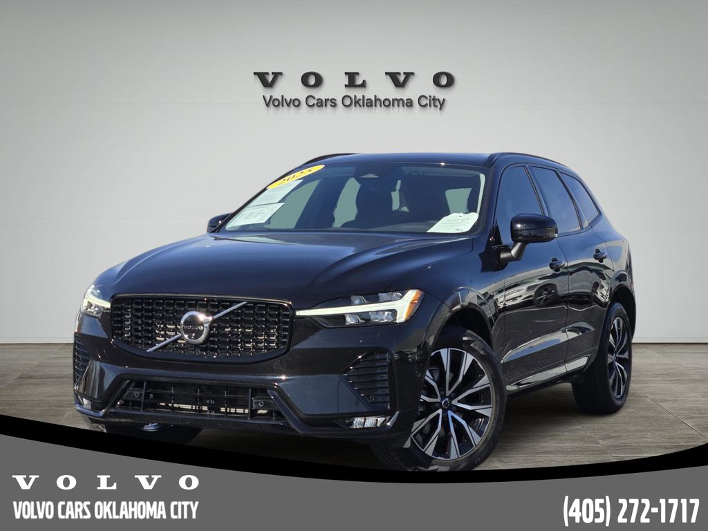 2025 Volvo XC60 Plus's photo