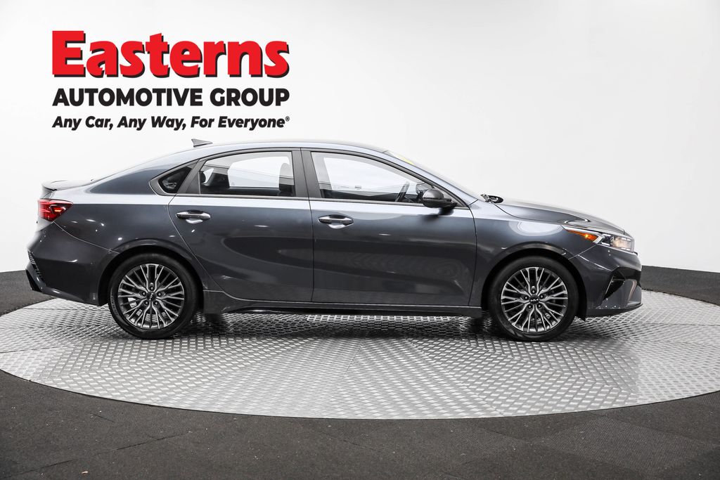 Used 2023 Gray Kia GT-Line image 4