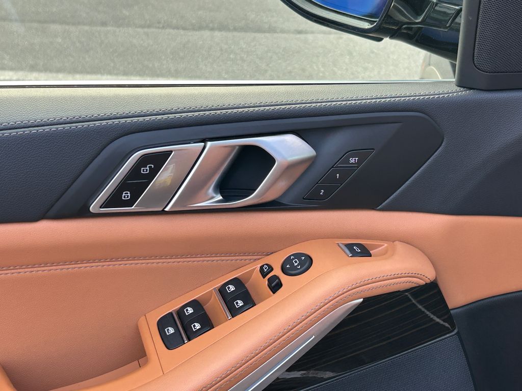 Thumbnail: 2023 BMW X5 - 12