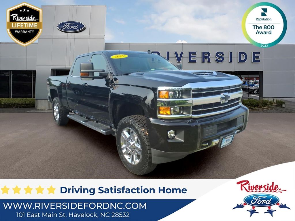  2019 Chevrolet Silverado 2500HD High Country Crew Cab 4WD   