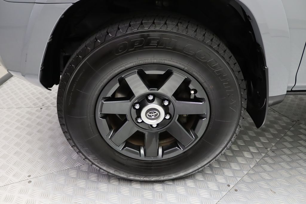 Thumbnail: 2021 Toyota 4Runner - 4