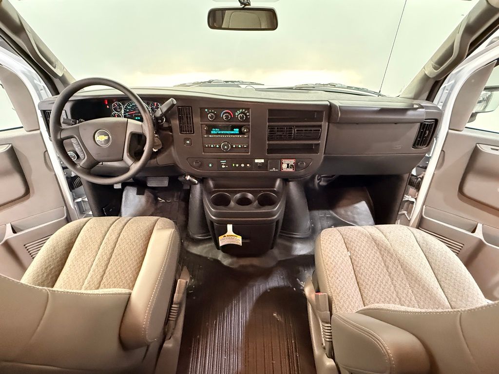 2025 Chevrolet Express 3500 Work Van