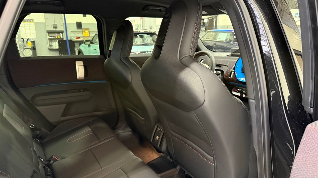 Thumbnail: 2027 MINI Cooper Countryman - 25