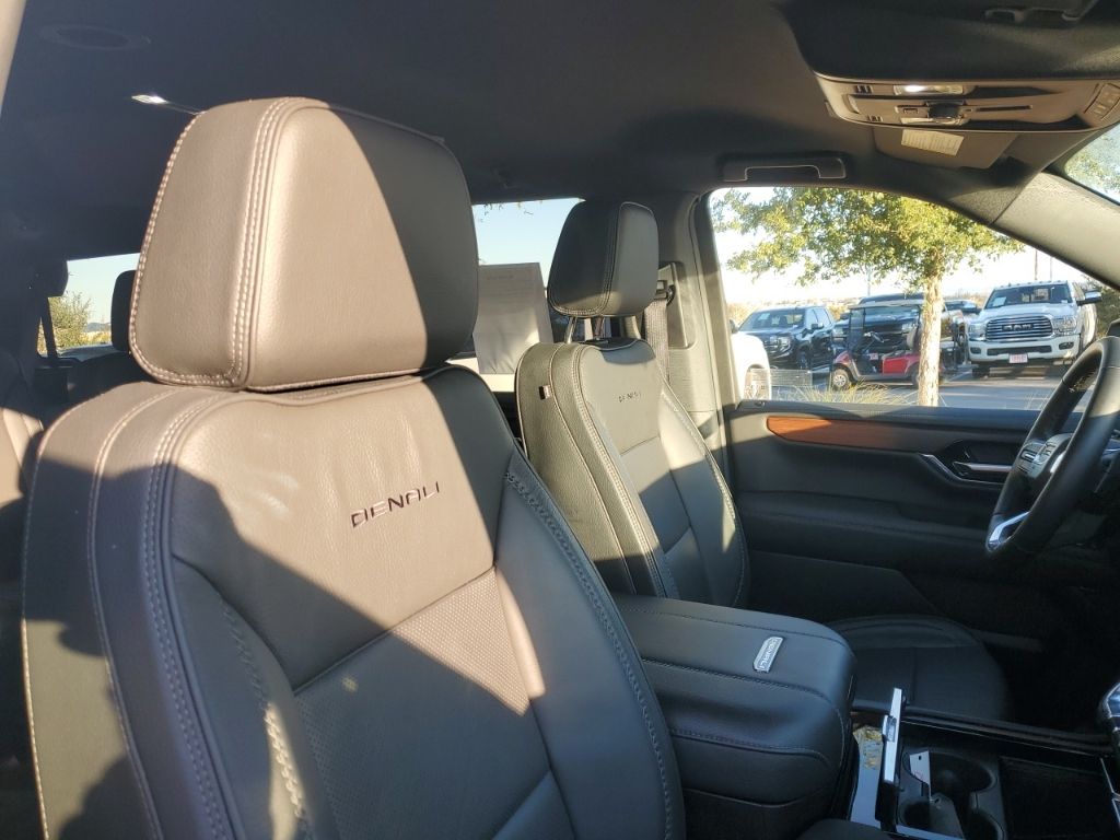 Used Car 2025 Gmc Yukon  Denali For Sale Under $80,000 In Austin, Texas