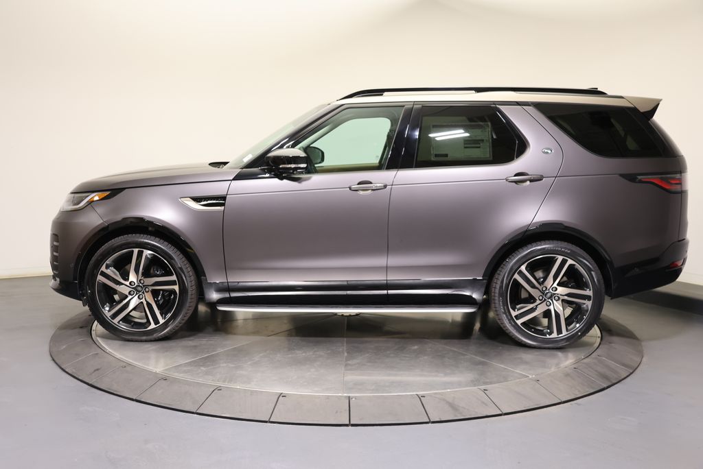 Thumbnail: 2026 Land Rover Discovery - 2